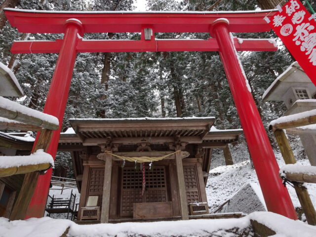 高台の神社