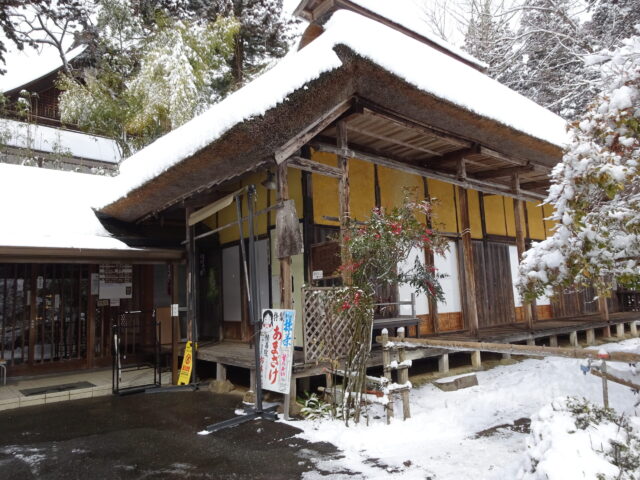 参道沿いの茶屋